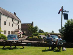 Hotels in Holcombe